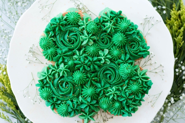 St-Pattys-Cookie-Cake-4_0.jpg