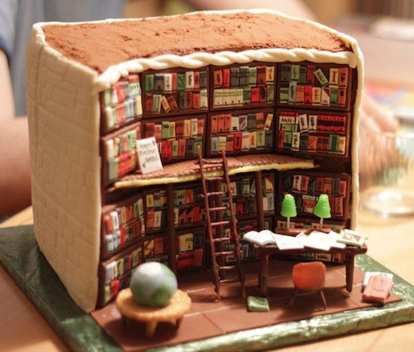 book-cake_0.jpeg