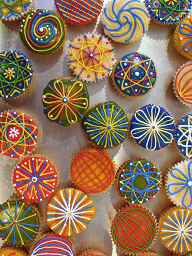 cupcakes with star patterns copy.jpg