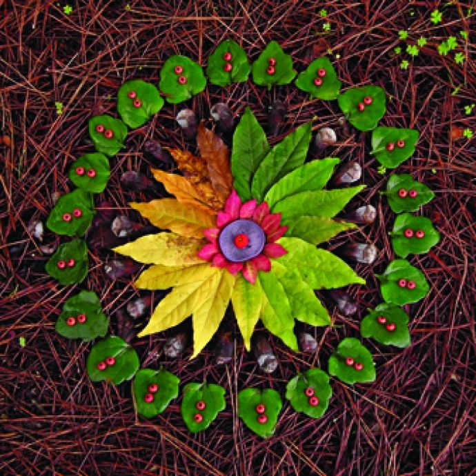 mandala leaves_1.jpg