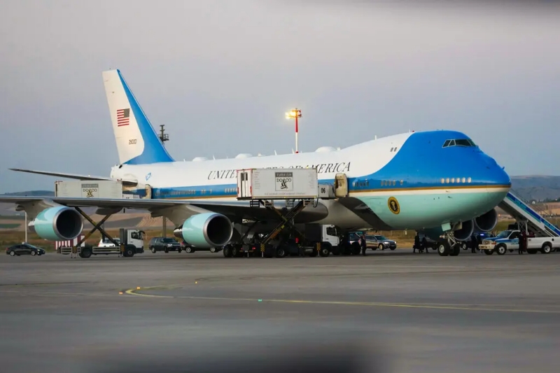 10dc-trump-plane-gfwk-jumbo-v2.jpg