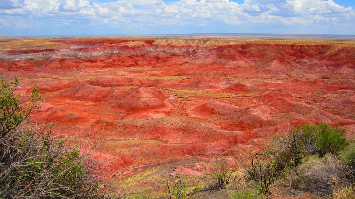 1280px-The_Painted_Desert.JPG
