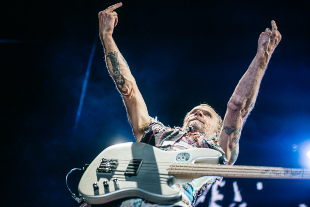 33_Red_Hot_Chili_Peppers.593d8004727e4_0.jpg