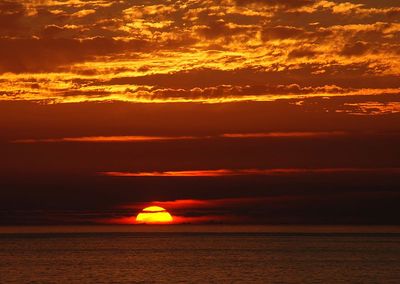 800pxsunset20071.jpg