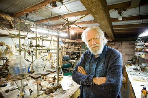 Alexander-Shulgin-Houser.jpg