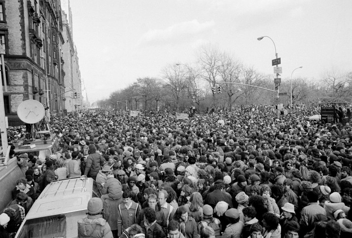 Ap-Was-There-John-Lennon-Shot1-716x485.jpeg