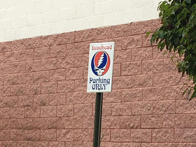 Bluelight Parking Sign_0.jpg