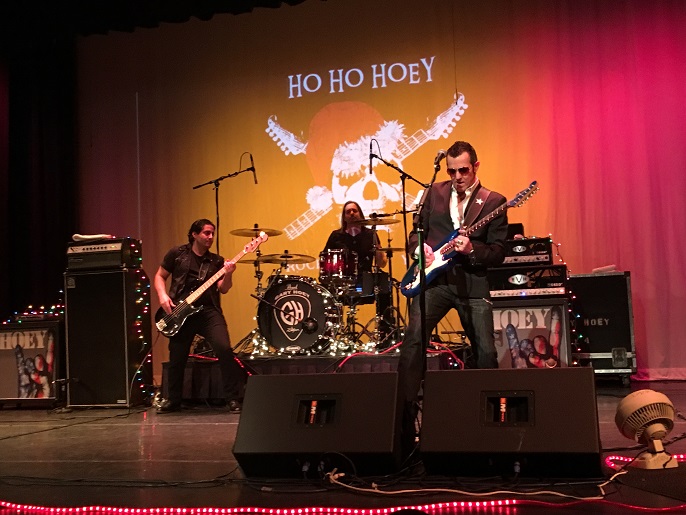 Gary Hoey Boulton Center 11252017 043 resize.jpg