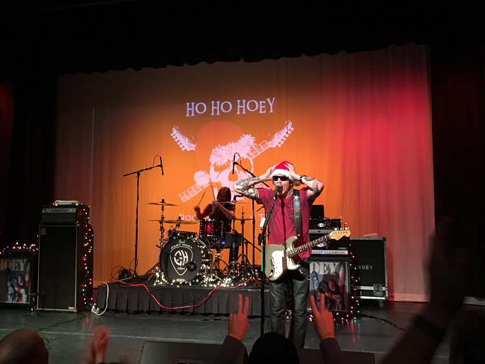 Gary Hoey Boulton Center 11252017 075 resize.jpg