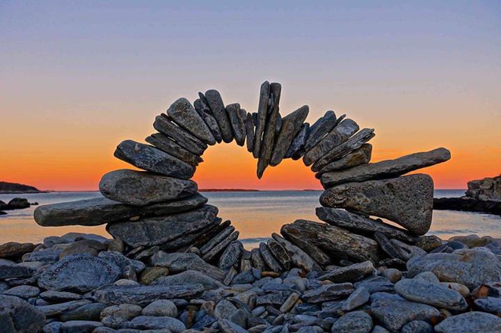 Love_heart_StoneBeachSculpture_VeryCool.jpg