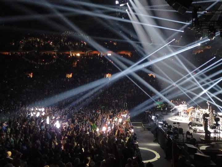 Phish Moda.jpg