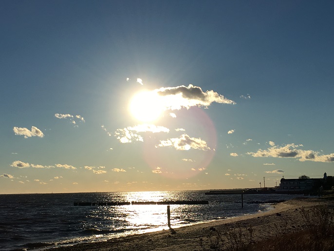 Sayville Beach Sunset 4 46pm 11 3 2018.jpg