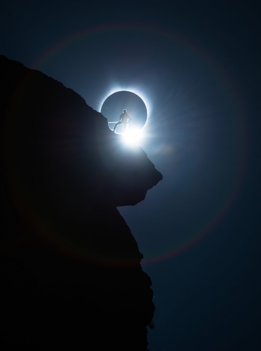 Ted hesser 8.21.smith-rock-state-park-eclipse-723d19f6bf459ea6.jpg