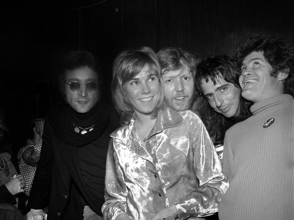 The-Hollywood-VampiresJohn Lennon, Anne Murray, Harry Nilsson, Alice, and Micky Dolenz of the Monkeys copy.jpg