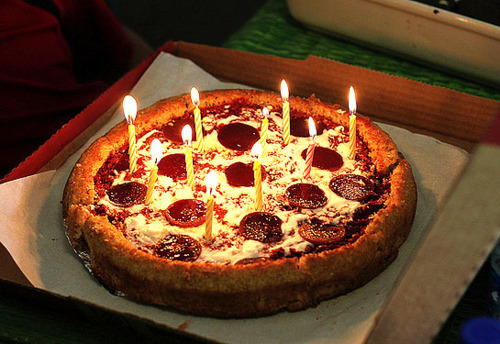 birtyday-pizza-cake.jpg