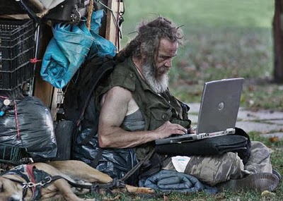 homeless-man-goes-wireless.jpg