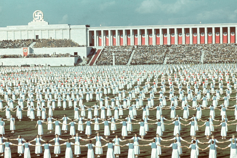 nazi-propaganda-12.jpg