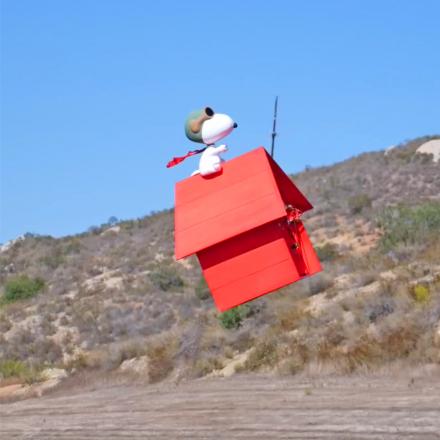 someone-built-a-drone-that-looks-like-snoopy-flying-around-on-his-doghouse-thumb_0.jpg