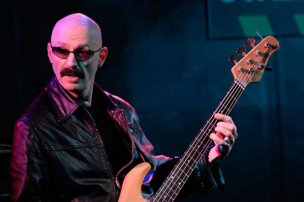 tony-levin-620x413.jpg