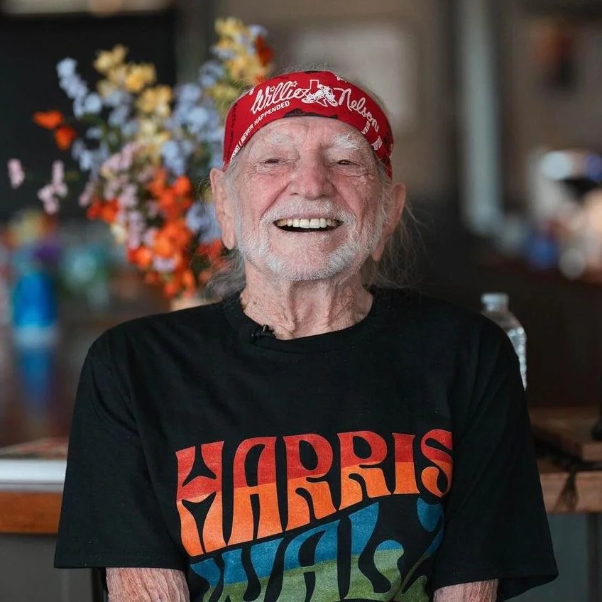 willie-nelson-on-the-road-again-for-harris-and-walz-v0-b6fc89i8ayrd1.jpg